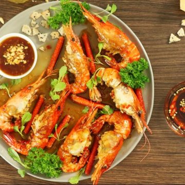 Hướng dẫn cách làm tôm càng xanh sốt – xào – chiên – cháy bơ tỏi